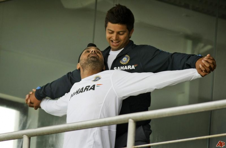 6 Super Funny Pictures of Cricketers From The Ground