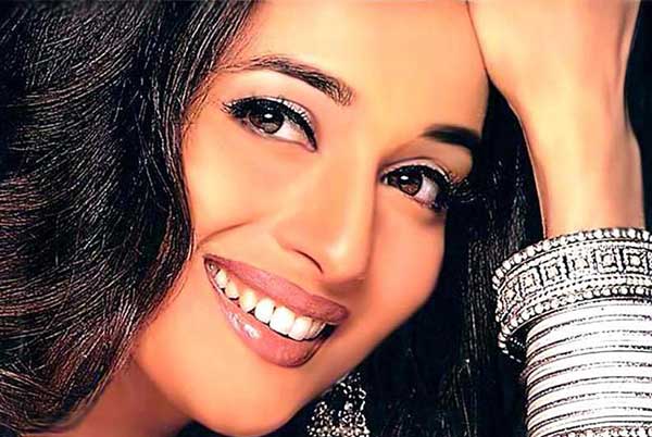 Madhuri_Dixit_Wallpaper