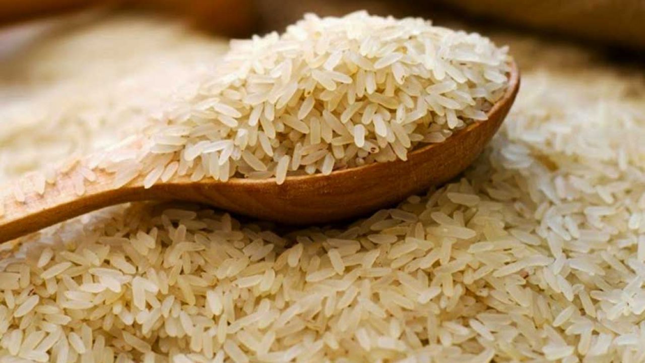 बाज़ार में आये प्लास्टिक के चावल, कही आप तो इसे नहीं खा रहे?