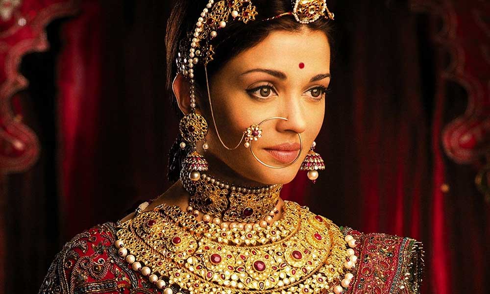 aishwarya-rai-in-jodha-akbar