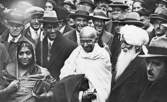 Gandhi-in-crowd
