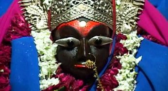 सदियों पुराने इस मंदिर में श्रृंगार करने आते है माता के अमर भक्त, पूजा में व्यवधान डालने वाले को मिलती है मौत!