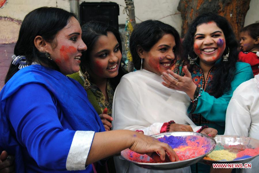 Holi-in-Pakistan