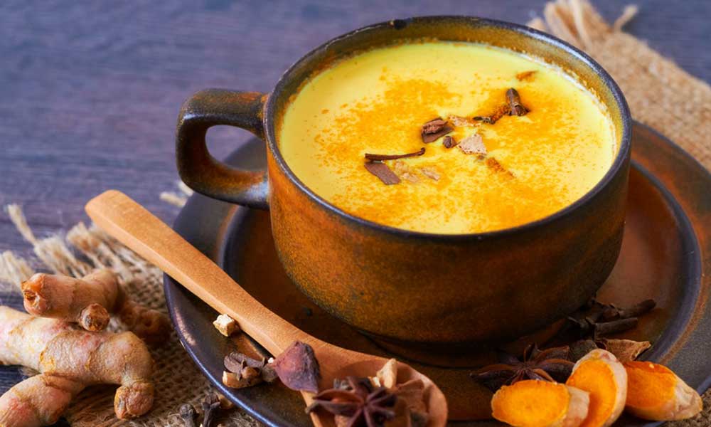 हल्दी और दूध