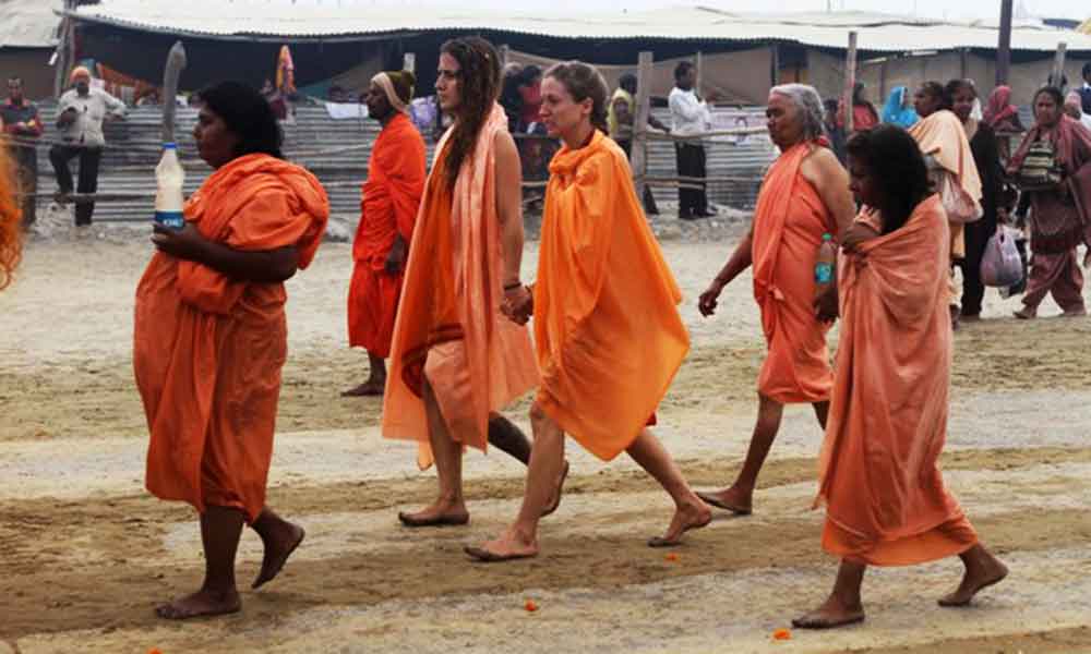 महिला नागा साधू