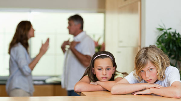 mother-fighting-for-kids