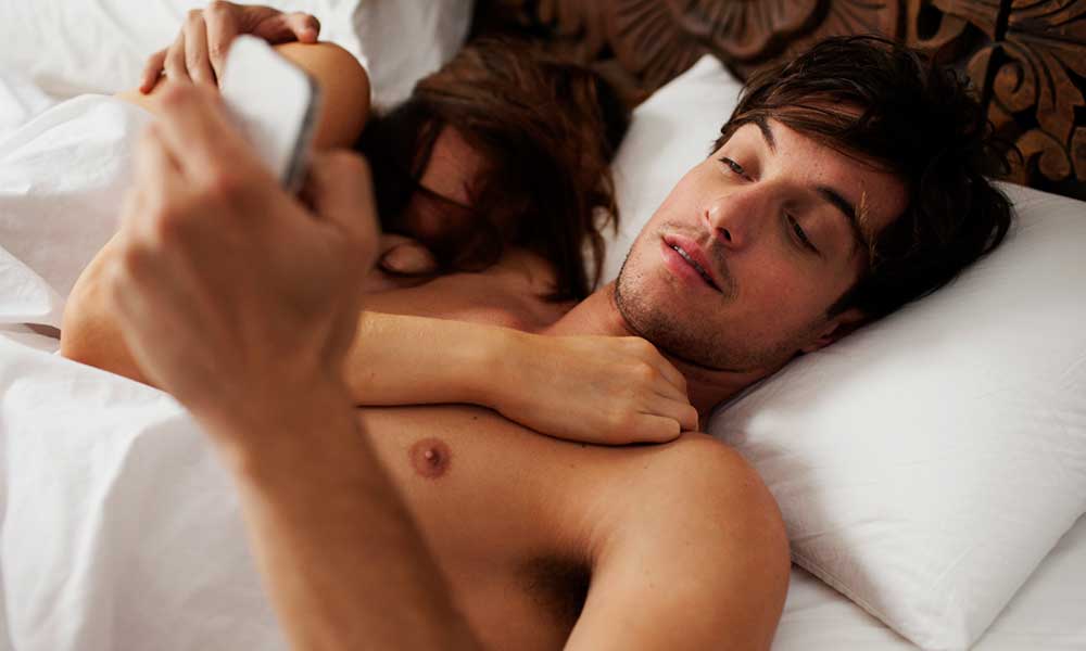 बिस्तर पर साथी की बेवफाई