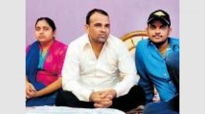 dharmveer with family