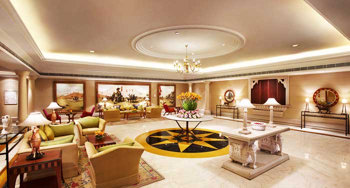 टॉप रॉयल होटल्स