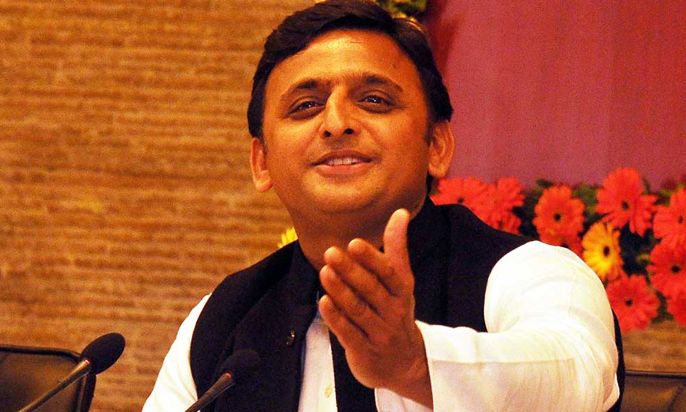 सीएम अखिलेश यादव