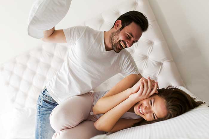 लड़के कैसे ऑफिस में खत्म करते हैं बोरियत