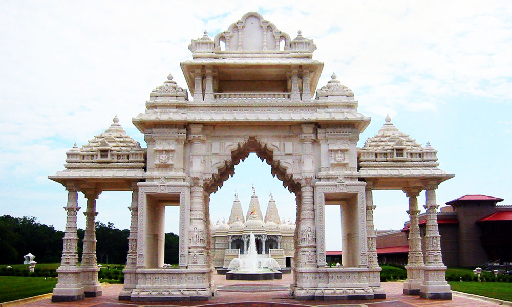 विराट रामायण मंदिर