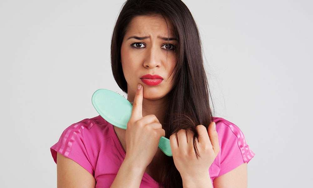 बाल झड़ने की वजहें