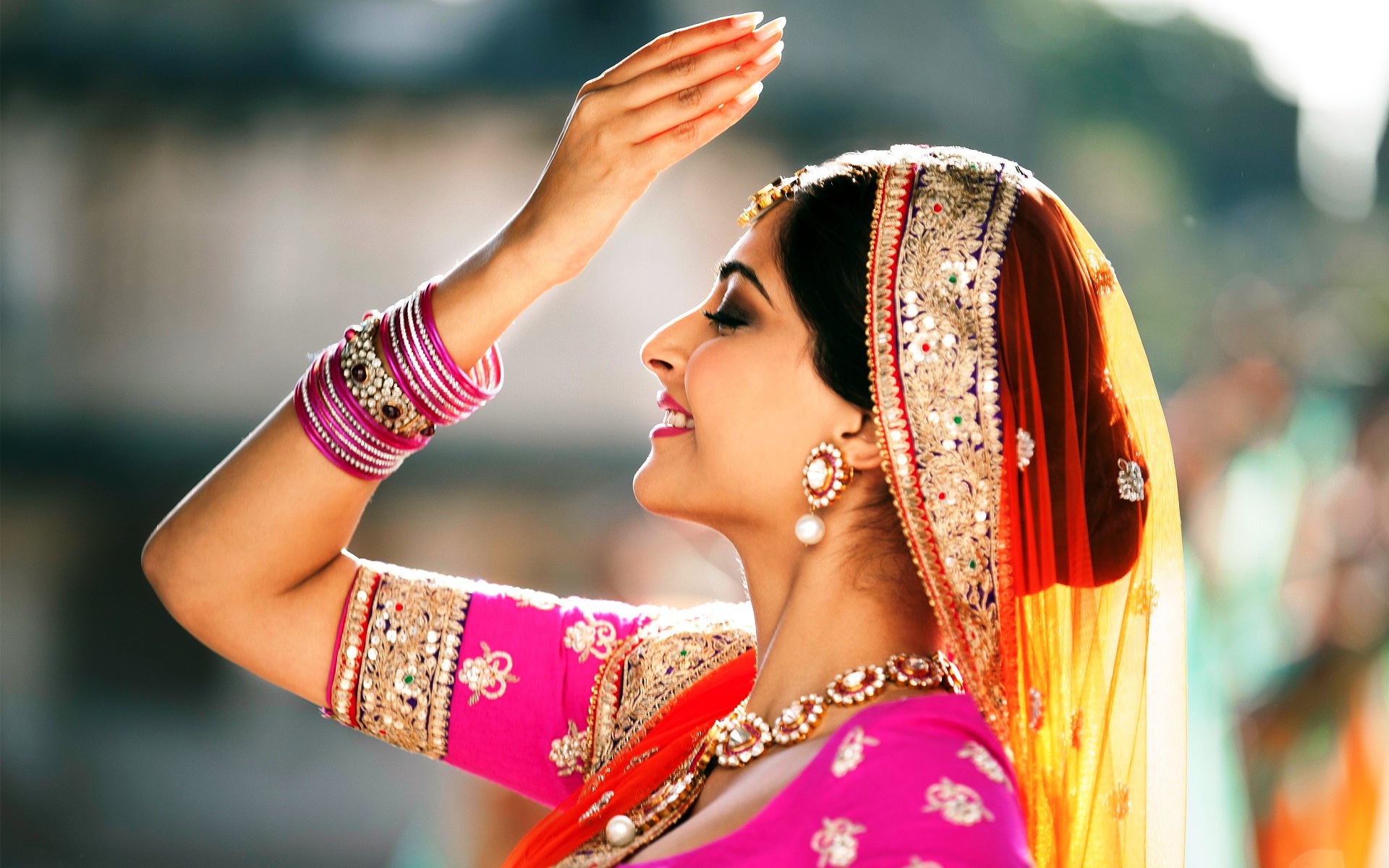 सोनम की साड़ी