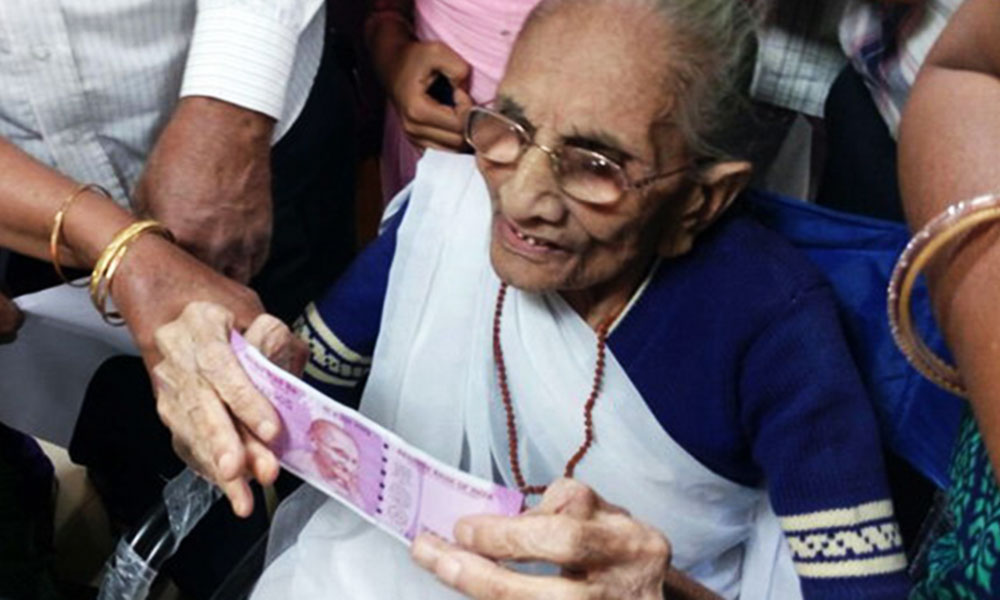 प्रधानमंत्री मोदी की माँ