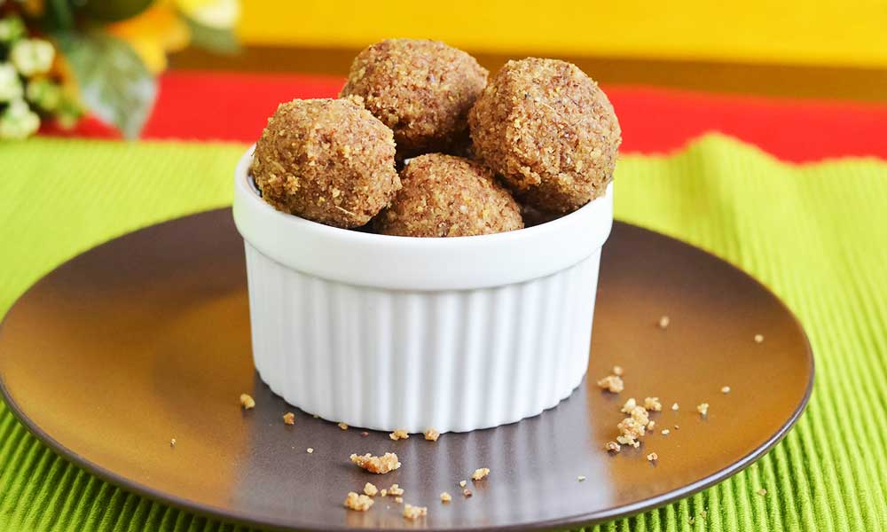 अलसी का लड्डू