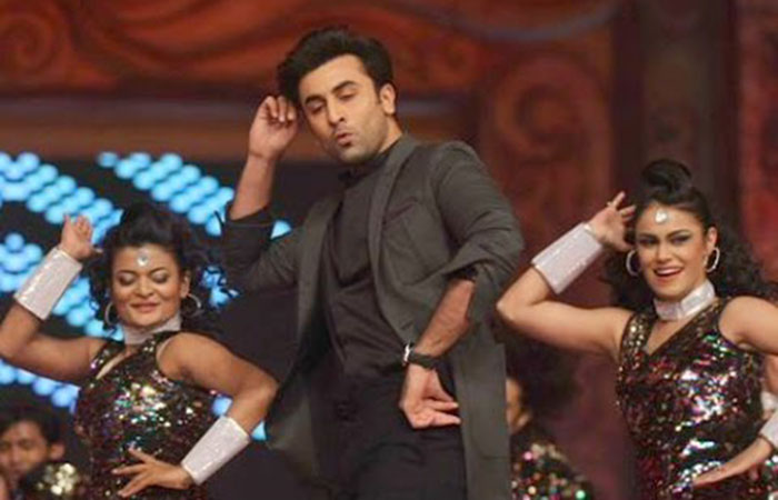 बॉलीवुड सितारों की शादी में डांस परफॉर्मेंस