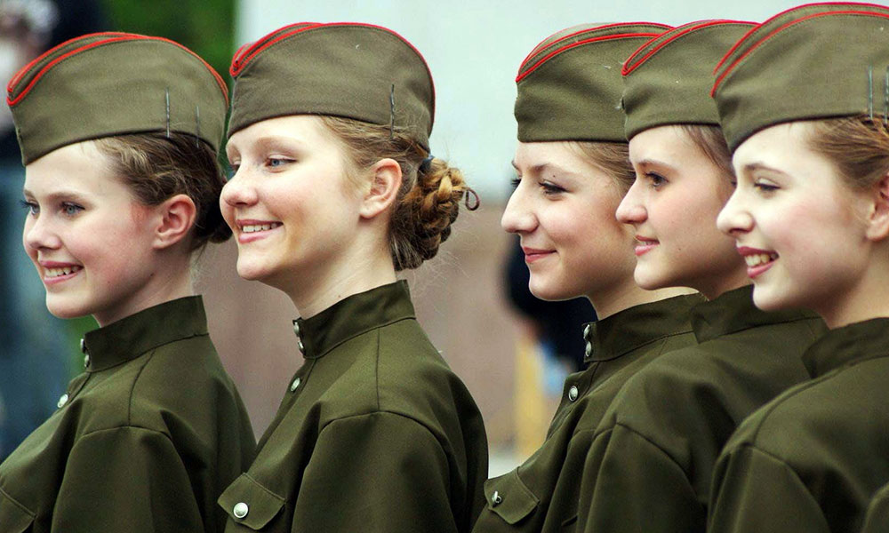 खूबसूरत महिला आर्मी