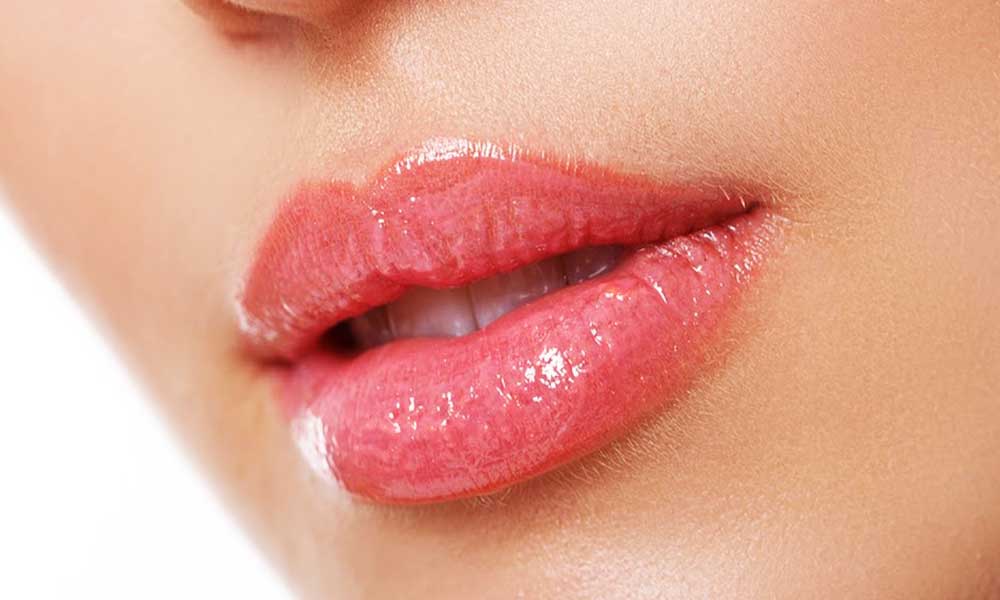 होठों को गुलाबी बनाने के घरेलु उपाय
