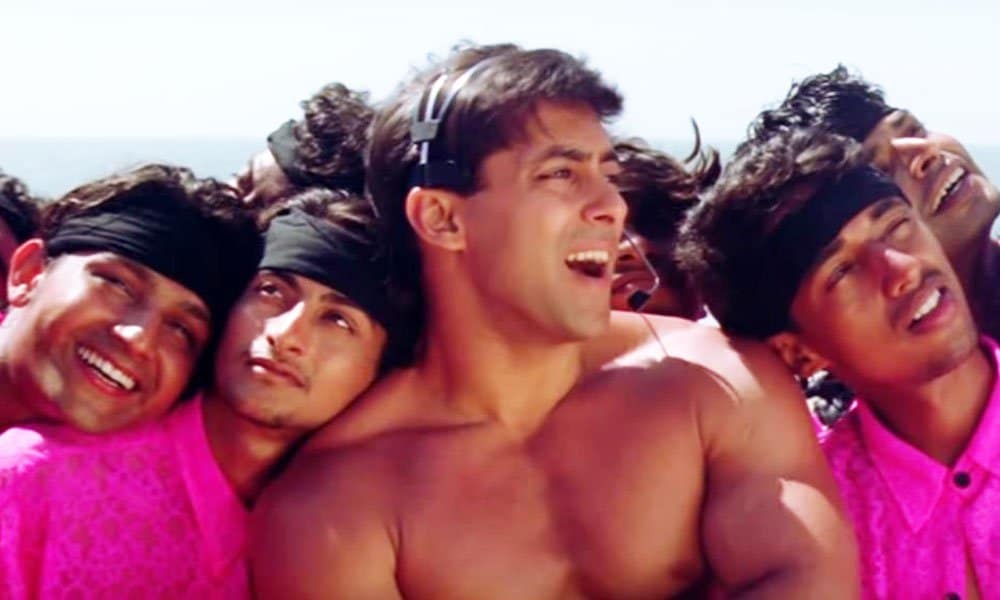 सलमान खान का शर्टलेस ट्रेंड