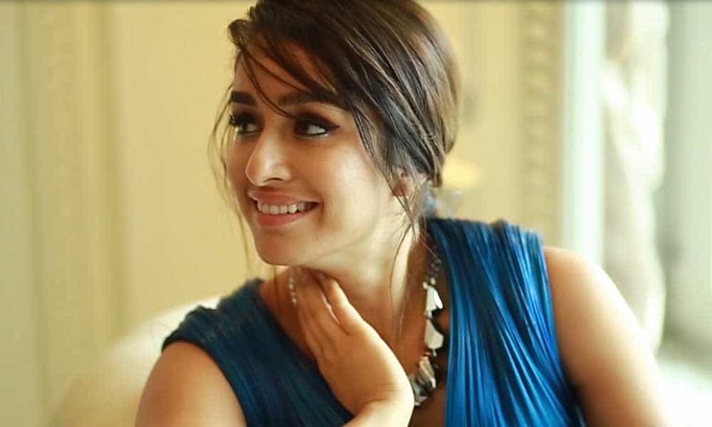 शक्ति कपूर की बेटी श्रद्धा कपूर