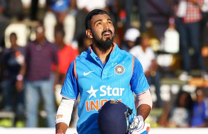 तीनों फॉर्मेट में शतक