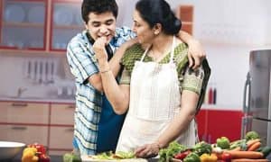 माँ के हाथ का खाना