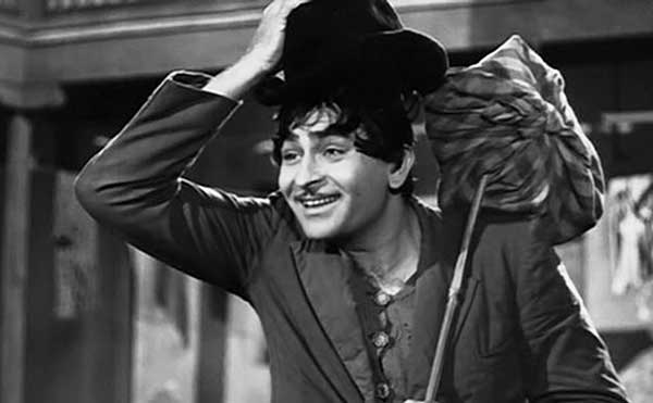 कपूर खानदान का एज्युकेशन लेवल