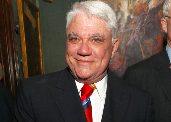 हस्तियों को चोरी की आदत