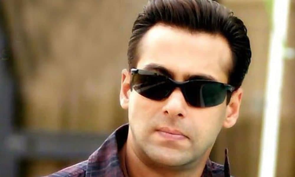 सलमान खान के सस्ते और सिंपल कपडे