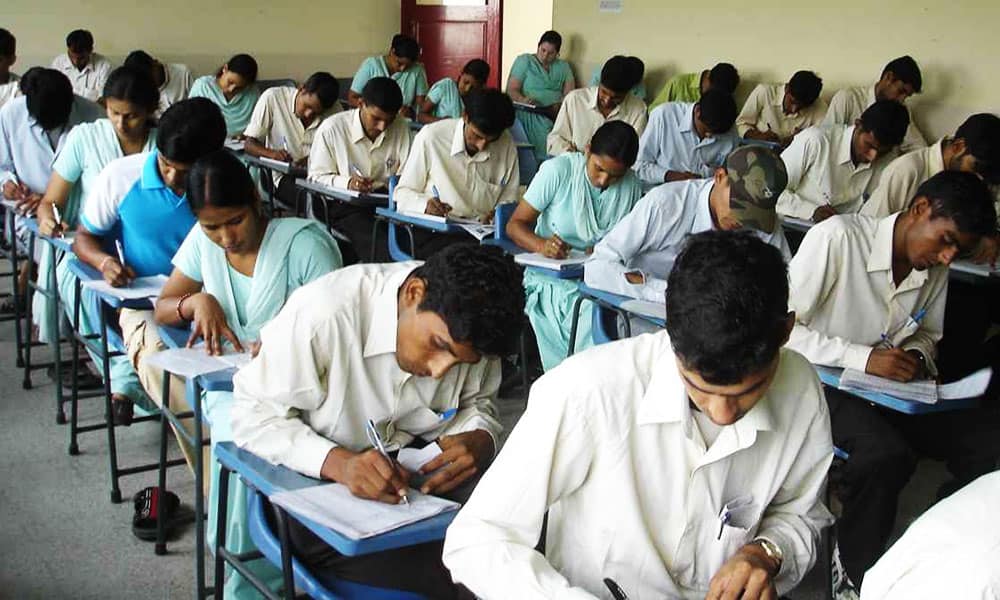 अभिनेत्रियों के बारे में गंदी बातें