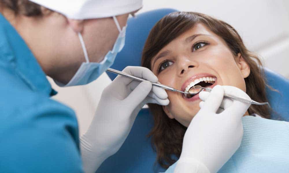 दांतों और मसूड़ों