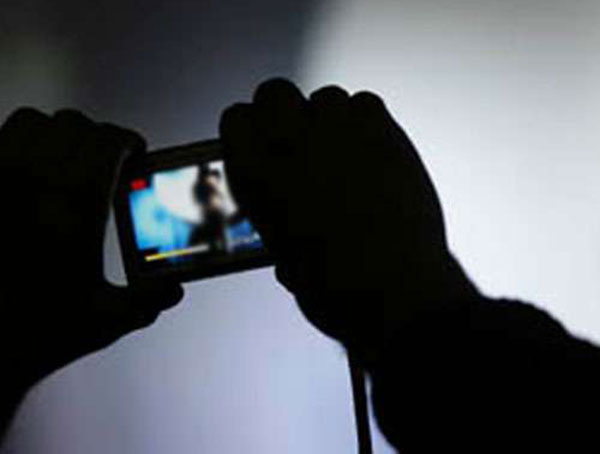 गर्लफ्रेंड का MMS