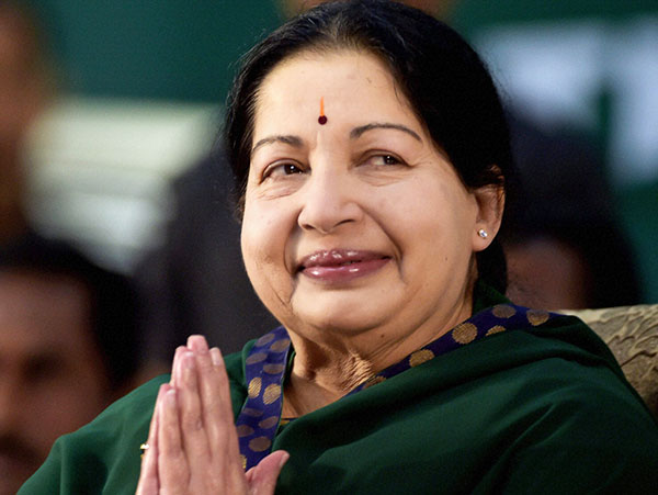 मुख्यमंत्री जो कम सैलरी लेते है