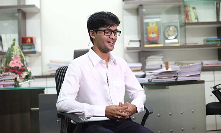 आईएएस अंसार अहमद शेख