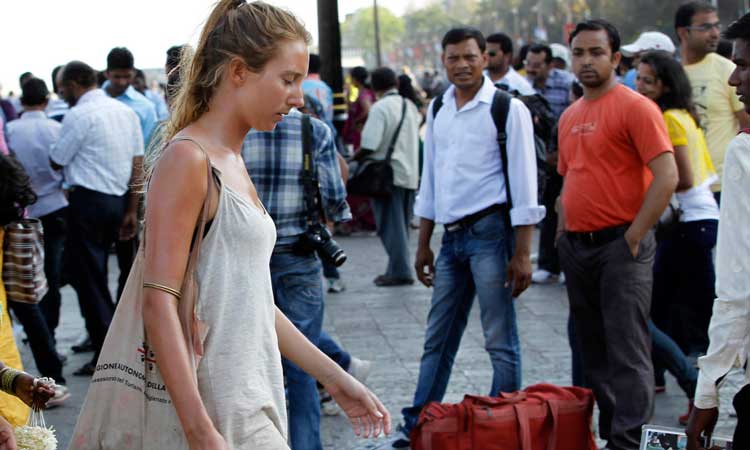 फिरंगी महिलाओं को