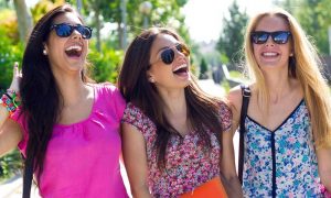 कॉलेज गोइंग गर्ल