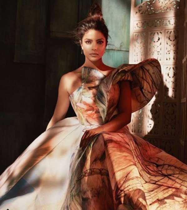 प्रियंका चोपड़ा का हॉट फोटोशूट
