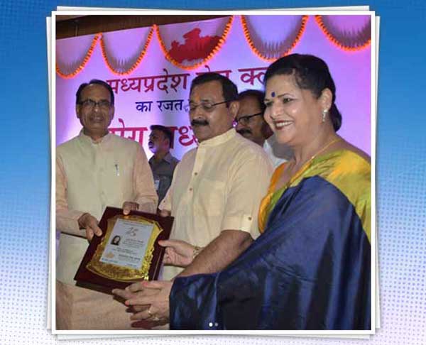 टीवी ऐक्ट्रेस दिव्यांका त्रिपाठी