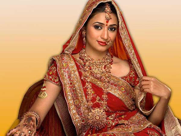 टीवी ऐक्ट्रेस दिव्यांका त्रिपाठी