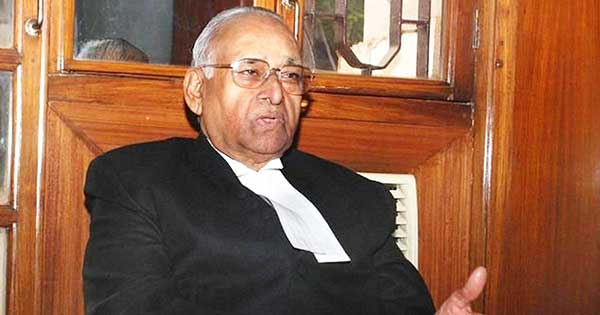 बड़े वकीलों की फीस