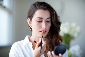 चीज़ें जिनसे लिपस्टिक बनती है