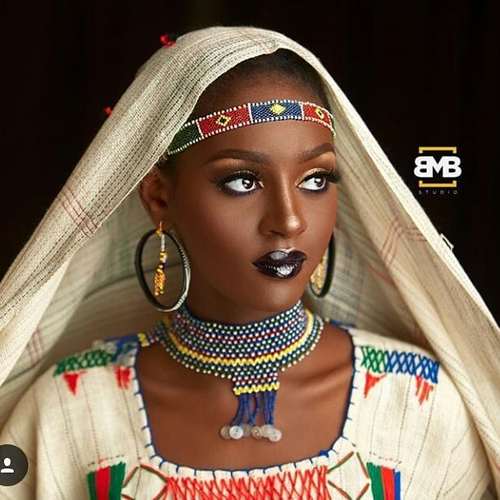 बाइसोला मोफेलुवा बामियुवा