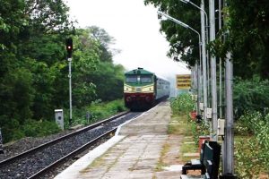 हिमसागर एक्‍सप्रेस ट्रेन