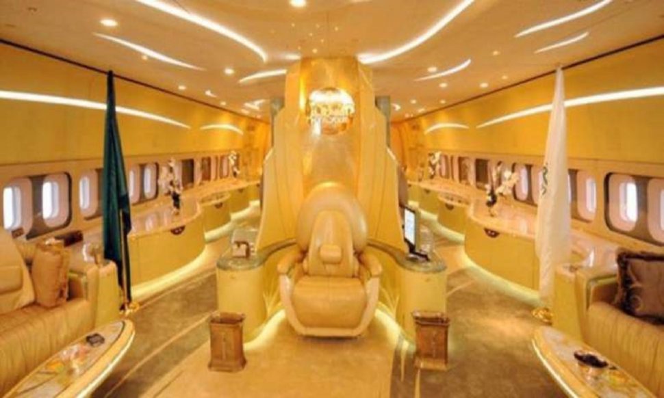 न्यूड होने पर