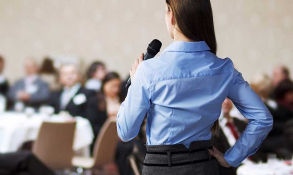 पब्लिक स्पीकिंग