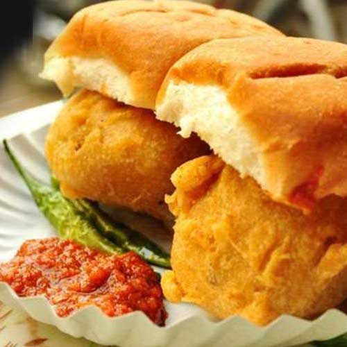 ब्रेकफास्ट