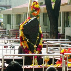 शनिदेव पर तेल चढ़ाने के पीछे की वजह