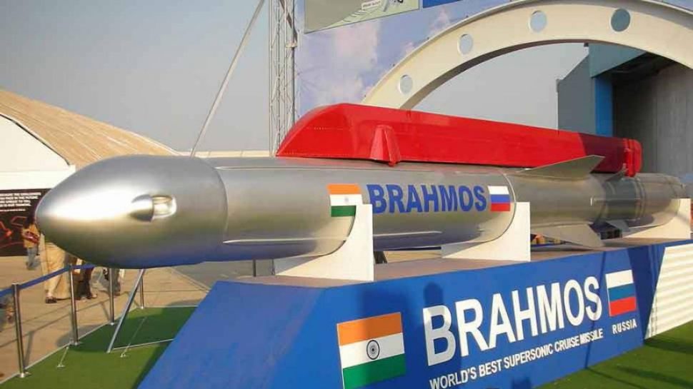 सुरक्षा में सेंध