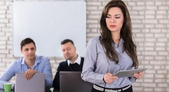 लड़की को गलत इरादे से छूने वालों की खैर नहीं, हो सकती है 5 साल की जेल